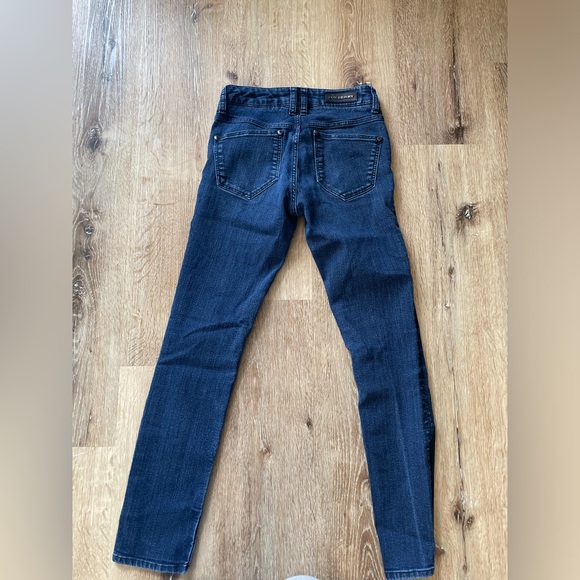 Burberry London Milbourne Skinny Jeans. Size 25 - Picture 2 of 3